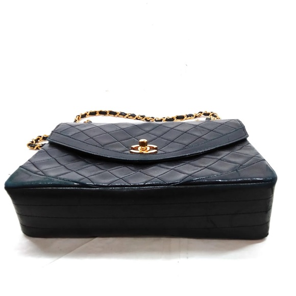 CHANEL CC Single Flap Quilted Lambskin Leather  Bag - Picture 7 of 15